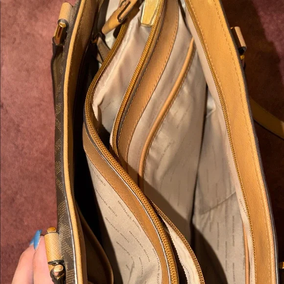 Michael Kors Black and Tan Signature Tote - Picture 6 of 11